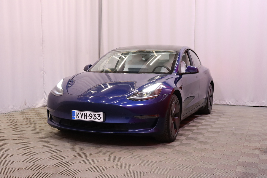 Tesla Model 3 vaihtoauto