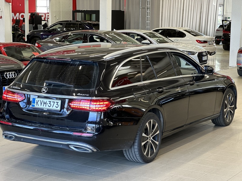 Mercedes-Benz E vaihtoauto