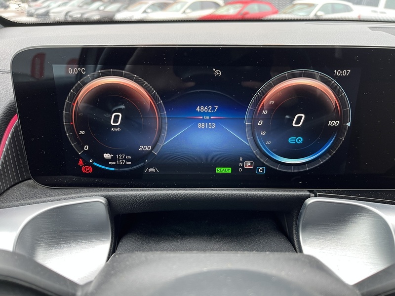 Mercedes-Benz EQB vaihtoauto