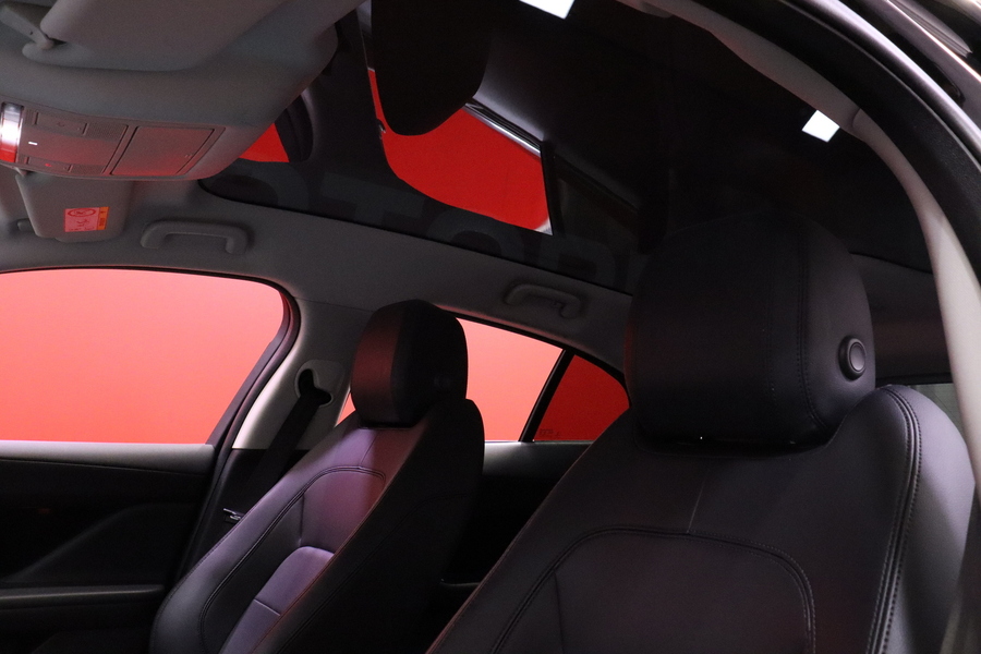 Jaguar I-PACE vaihtoauto