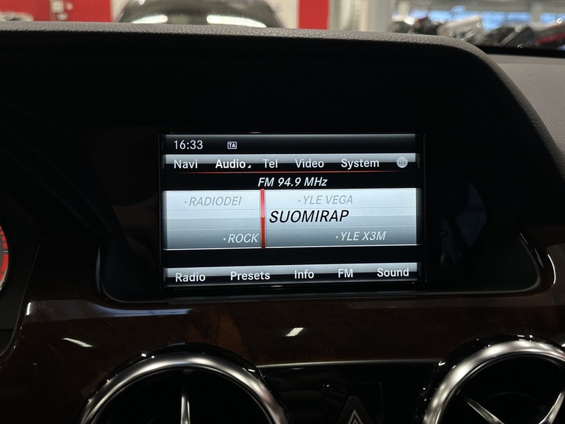 Mercedes-Benz GLK vaihtoauto