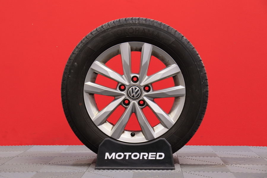 Volkswagen Touran vaihtoauto