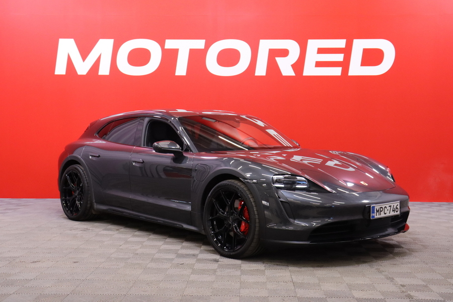 Porsche Taycan vaihtoauto