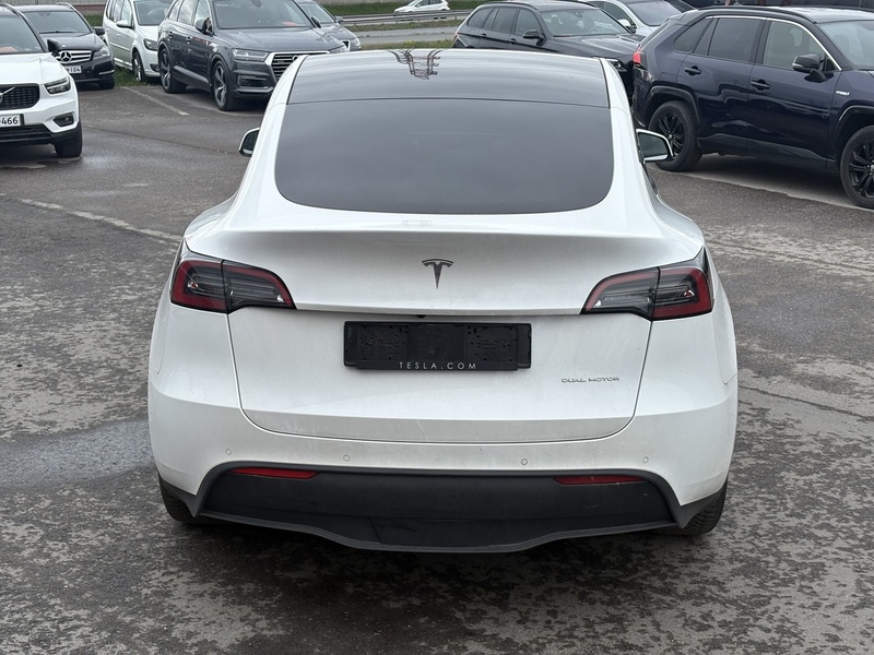Tesla Model Y vaihtoauto