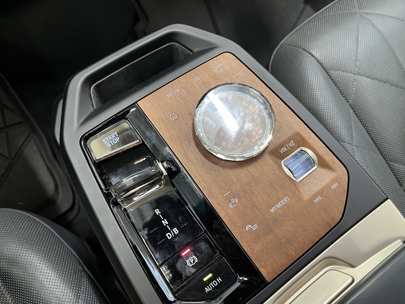 BMW iX vaihtoauto