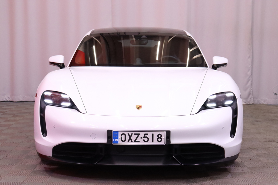 Porsche Taycan vaihtoauto