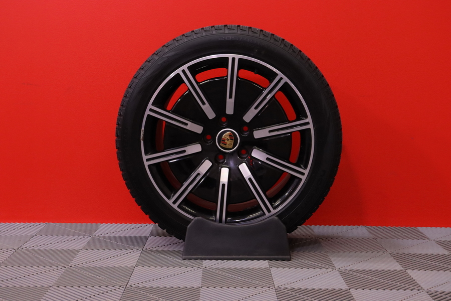 Porsche Taycan vaihtoauto