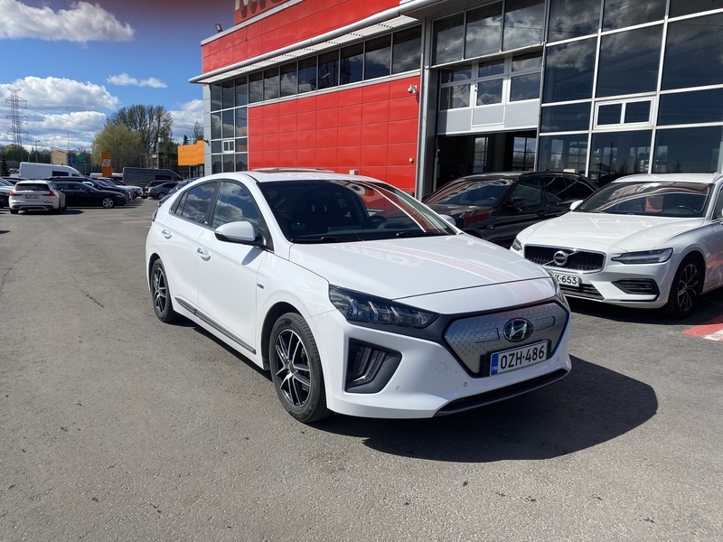 Hyundai IONIQ electric vaihtoauto