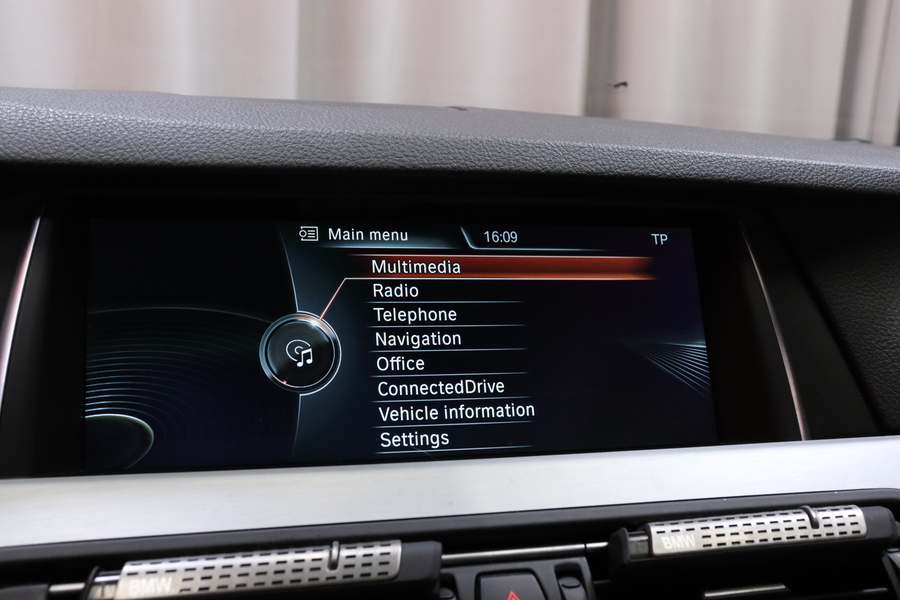 BMW M550d vaihtoauto