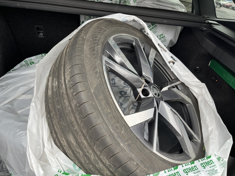 Skoda Enyaq vaihtoauto