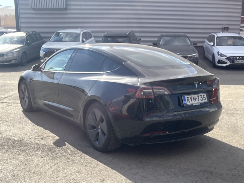 Tesla Model 3 vaihtoauto