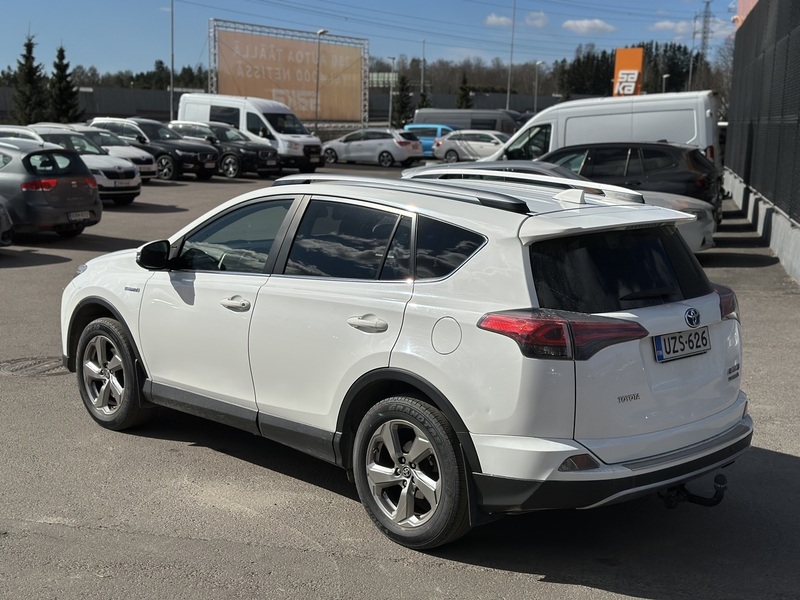 Toyota RAV4 vaihtoauto