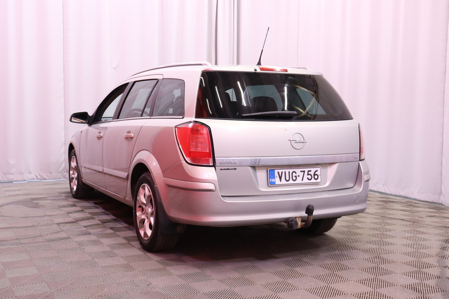 Opel Astra vaihtoauto