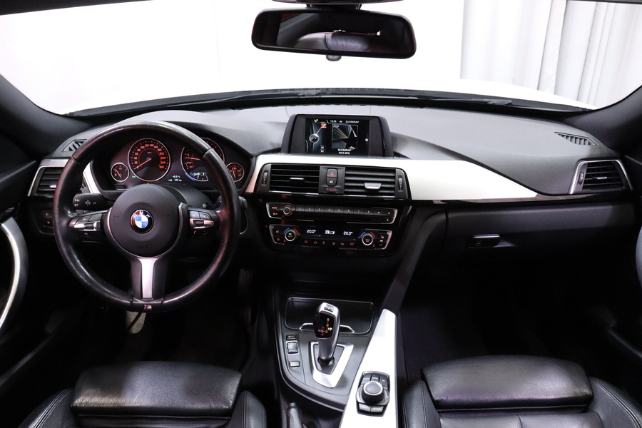 BMW 320 vaihtoauto