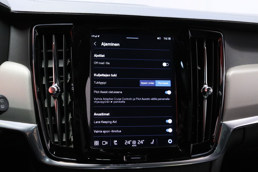 Volvo V90 Cross Country vaihtoauto