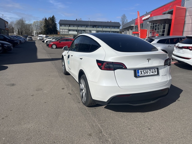 Tesla Model Y vaihtoauto