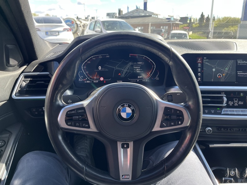 BMW 320 vaihtoauto