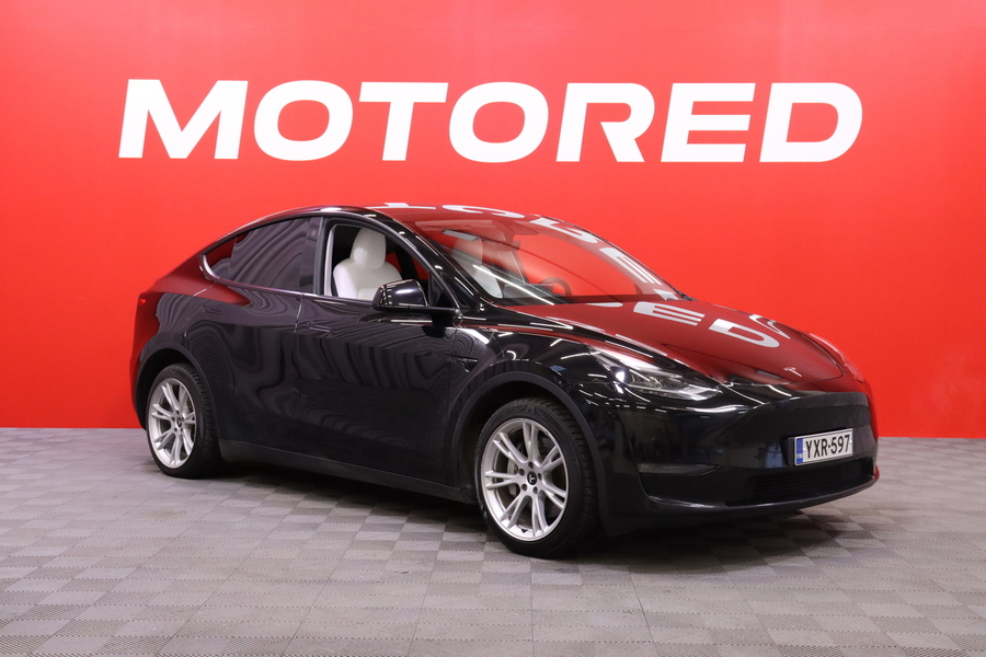 Tesla Model Y vaihtoauto