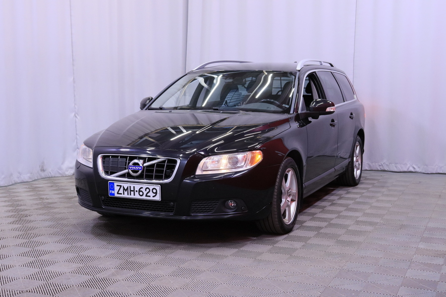 Volvo V70 vaihtoauto