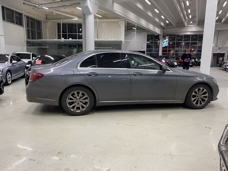 Mercedes-Benz E vaihtoauto