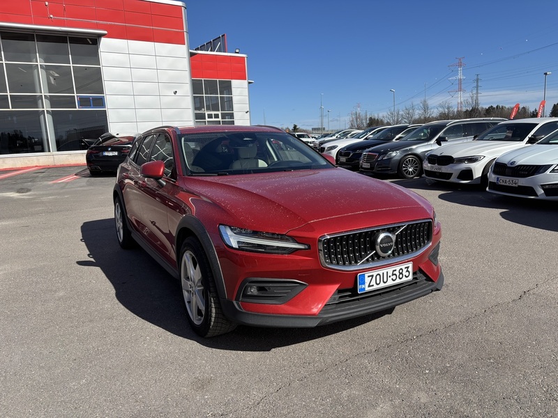 Volvo V60 Cross Country vaihtoauto