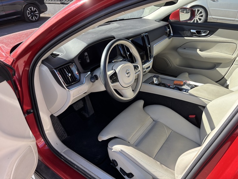 Volvo V60 Cross Country vaihtoauto