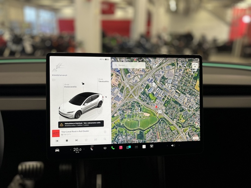Tesla Model 3 vaihtoauto
