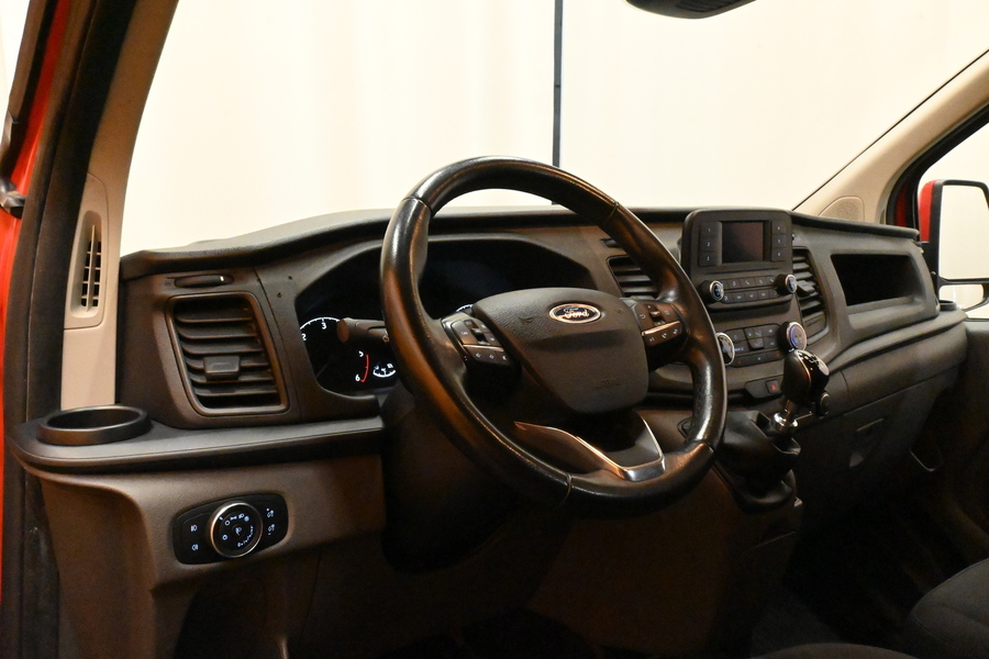 Ford Transit Custom vaihtoauto
