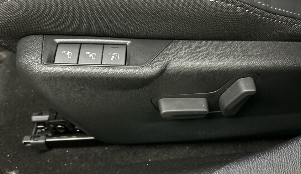 Peugeot e-208 vaihtoauto