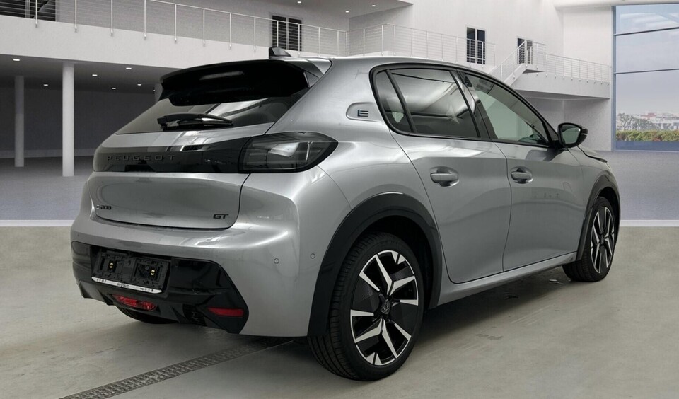 Peugeot e-208 vaihtoauto