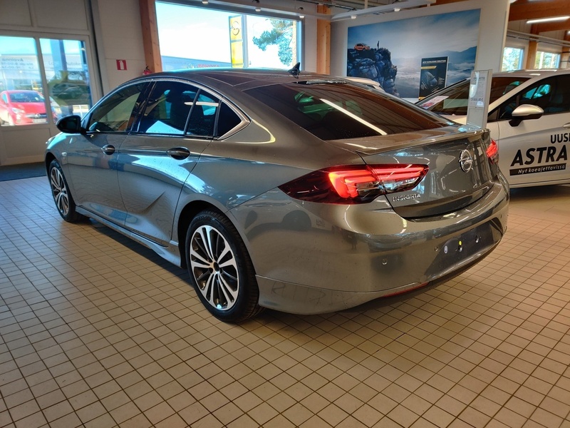 Opel Insignia vaihtoauto