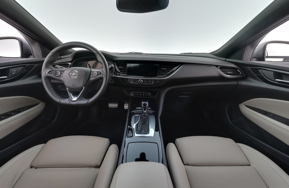 Opel Insignia vaihtoauto