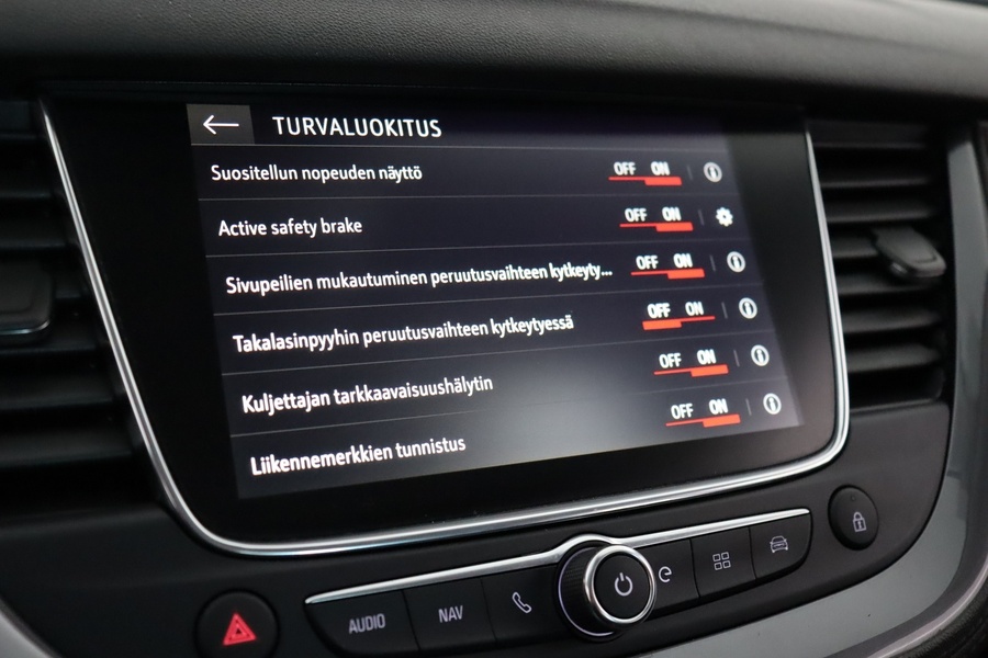 Opel Grandland X vaihtoauto