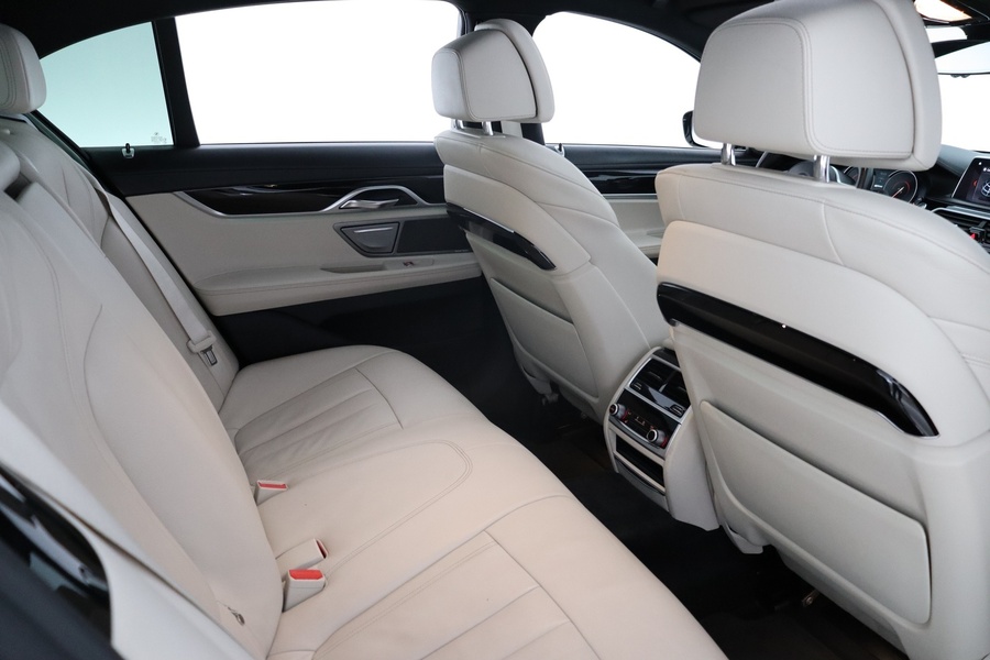 BMW 740 vaihtoauto