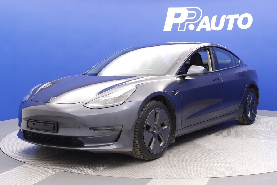 Tesla Model 3 vaihtoauto