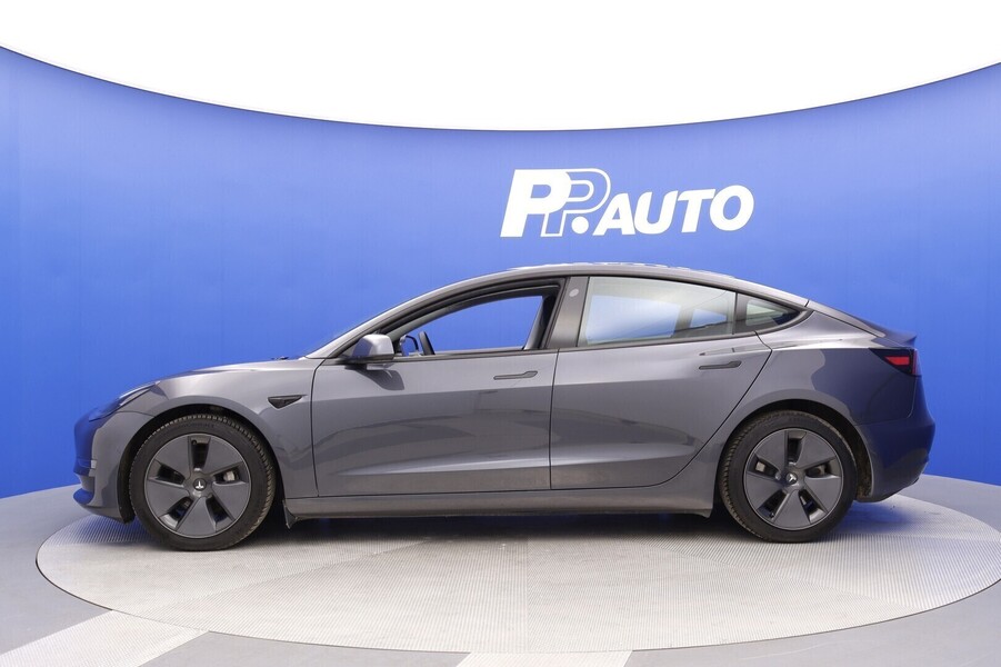 Tesla Model 3 vaihtoauto