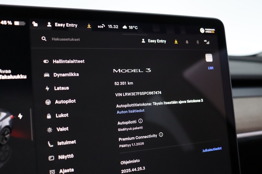 Tesla Model 3 vaihtoauto