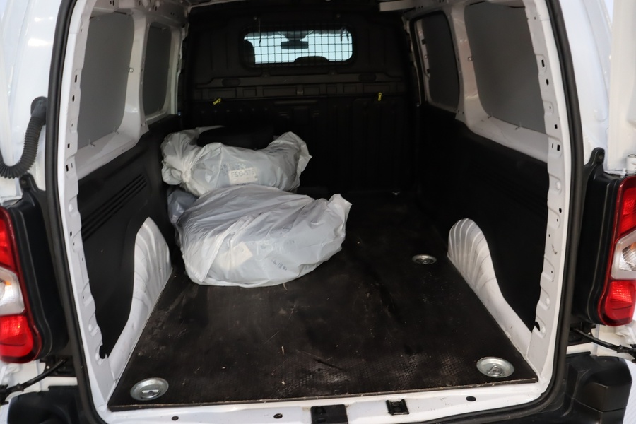 Peugeot e-Partner vaihtoauto