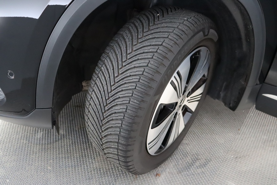 Mercedes-Benz EQA vaihtoauto