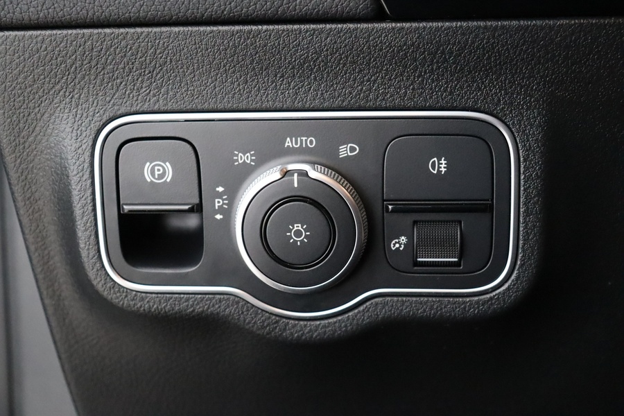 Mercedes-Benz EQA vaihtoauto