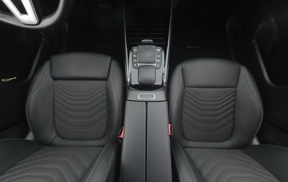 Mercedes-Benz EQA vaihtoauto