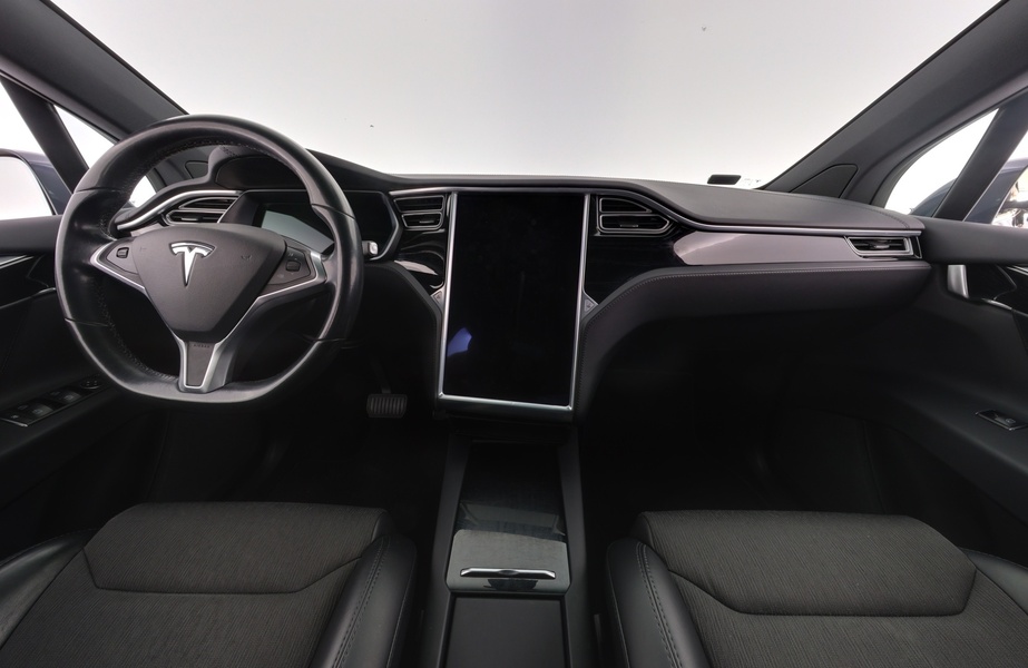 Tesla Model X vaihtoauto
