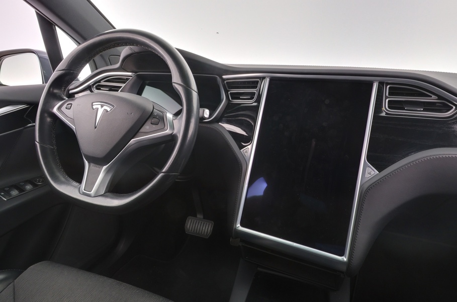 Tesla Model X vaihtoauto