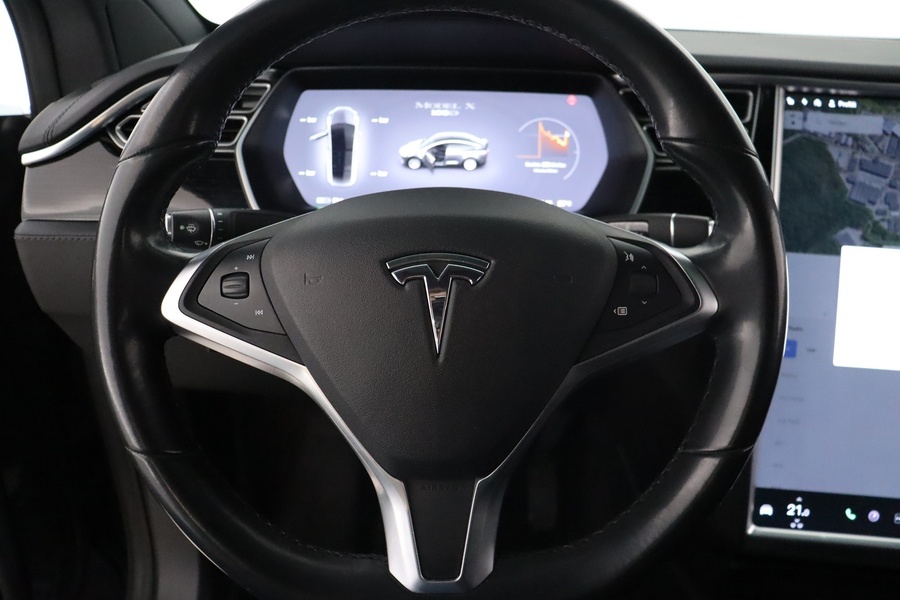 Tesla Model X vaihtoauto