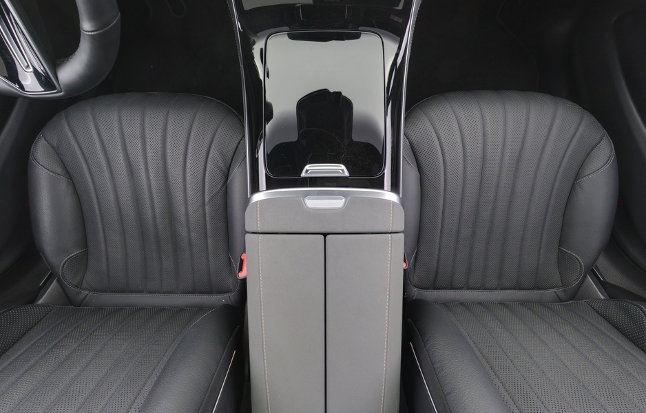 Mercedes-Benz EQS vaihtoauto