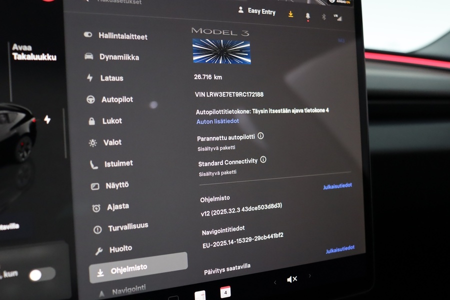 Tesla Model 3 vaihtoauto
