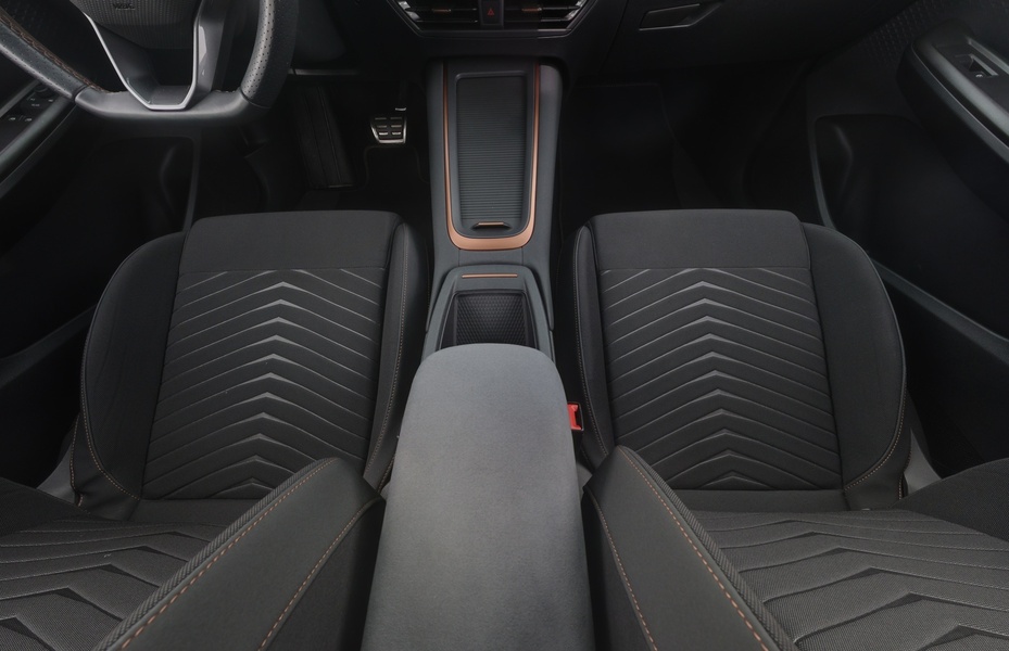 Cupra Born vaihtoauto