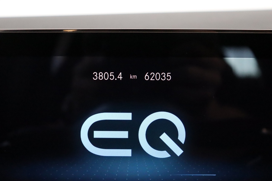 Mercedes-Benz EQA vaihtoauto
