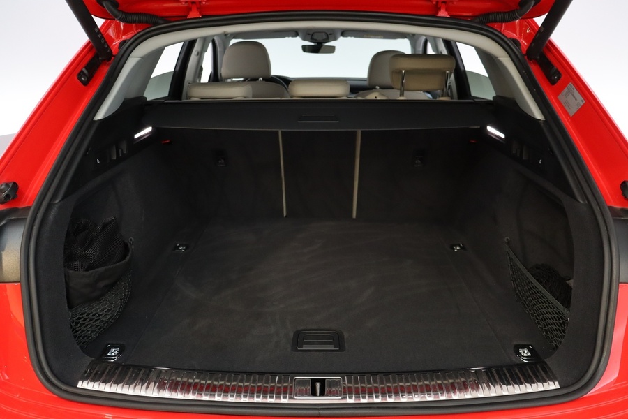 Audi Q8 e-tron vaihtoauto