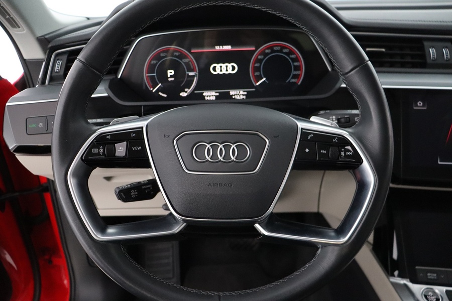 Audi Q8 e-tron vaihtoauto